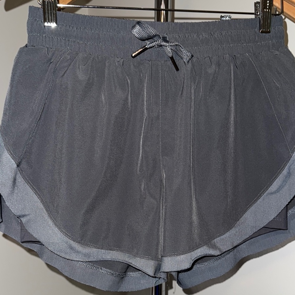 HALARA Gray Athletic Shorts with Elastic Waistband